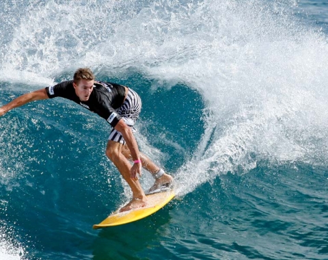 Surfing Sri Lanka