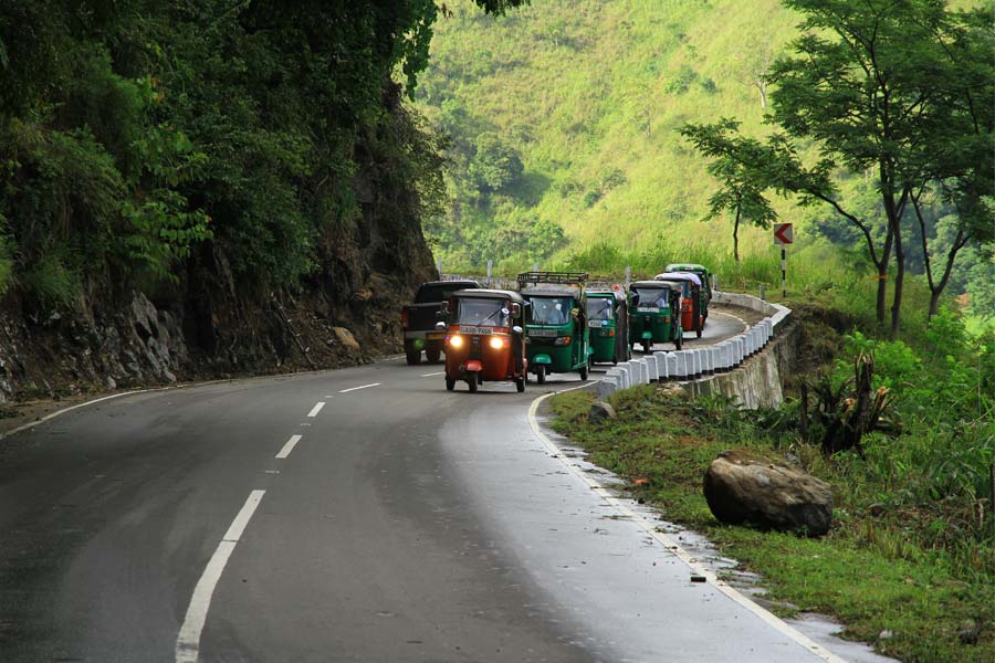 Tuk tuk tours in Sri Lanka 